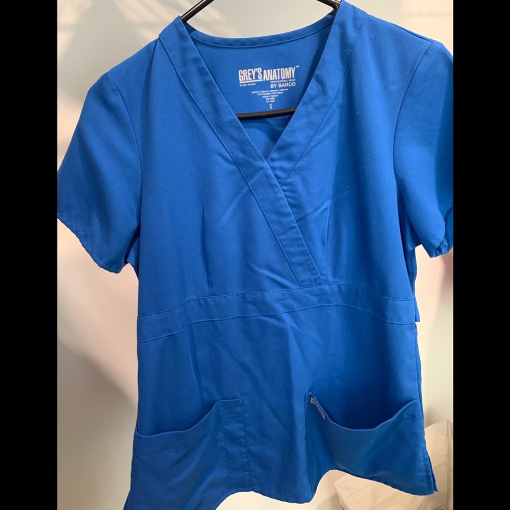 Greys anatomy scrub top